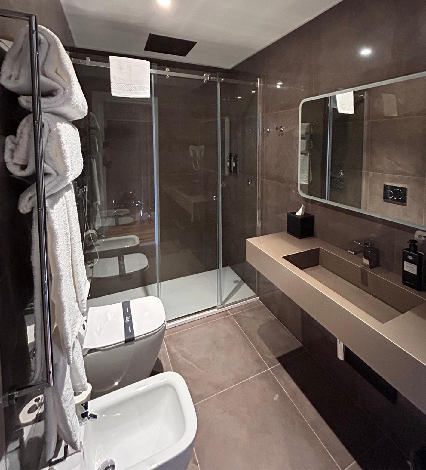 Caruso Place Boutique & Wellness Suites Napoli Exterior foto