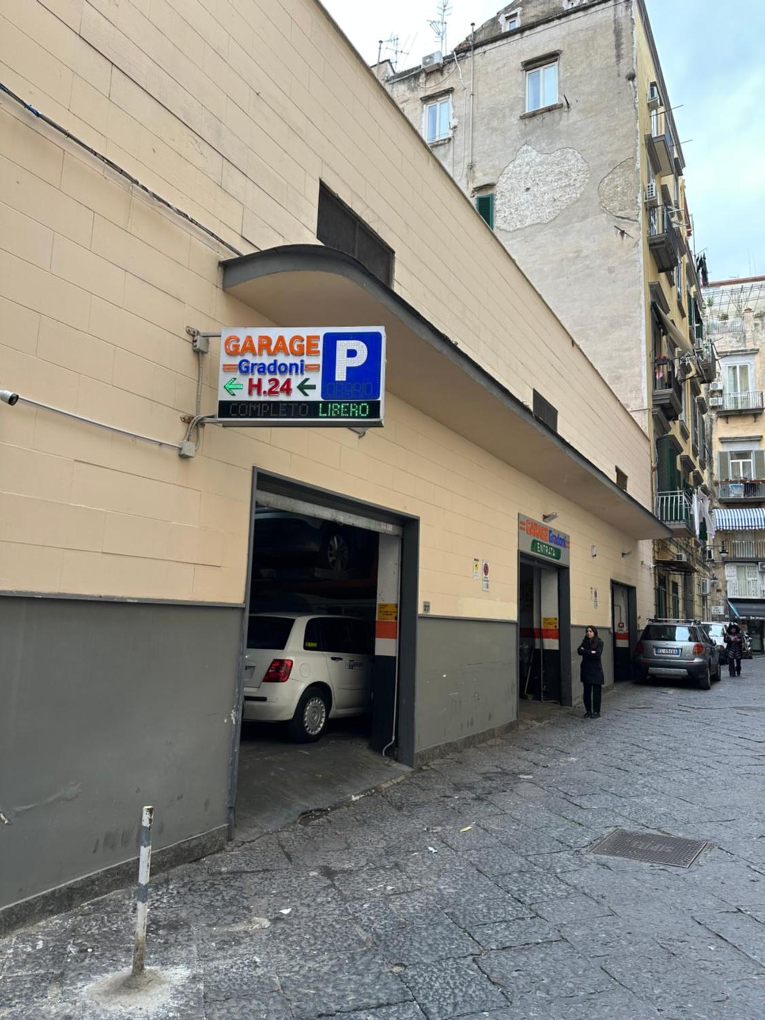 Caruso Place Boutique & Wellness Suites Napoli Exterior foto