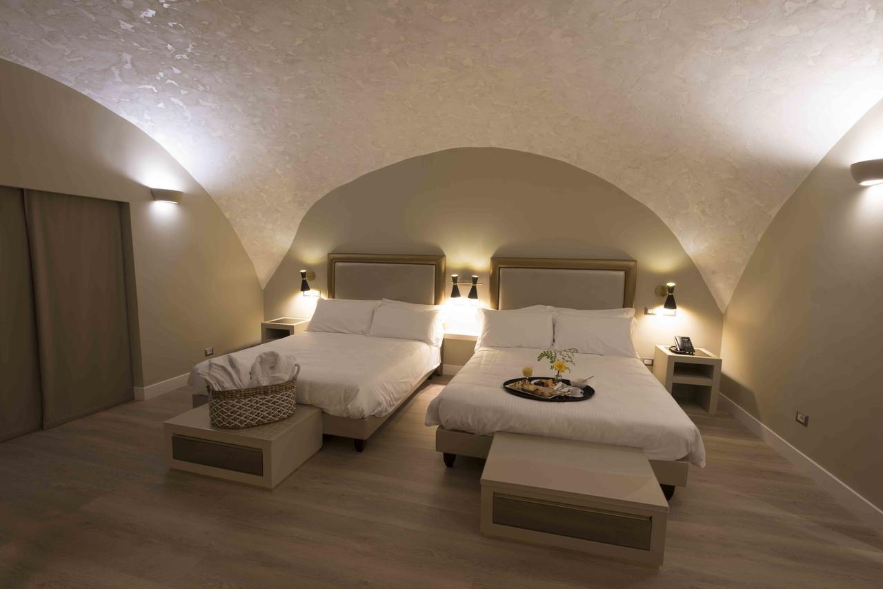 Caruso Place Boutique & Wellness Suites Napoli Exterior foto